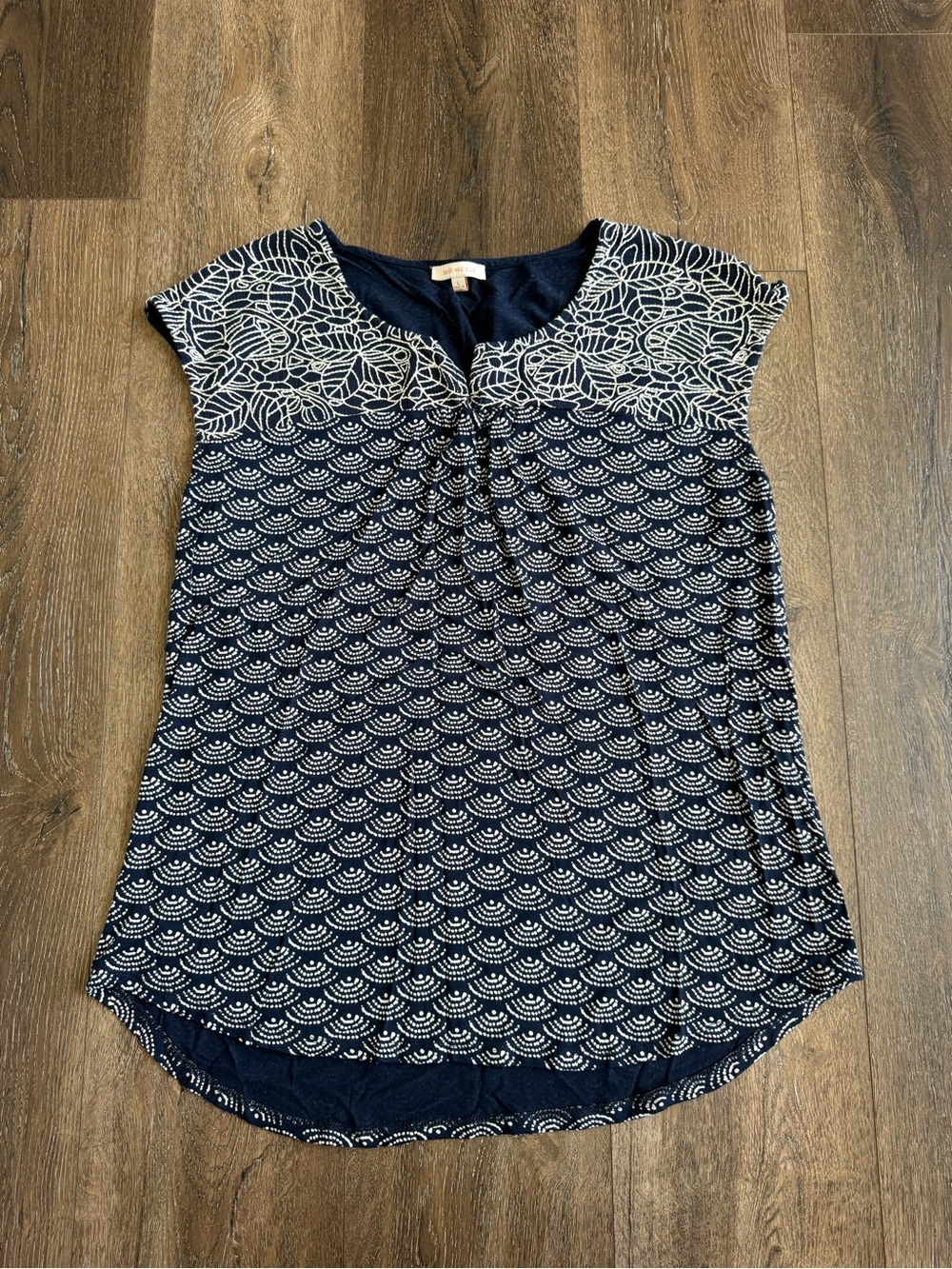 Skies Are Blue Navy and White Cap-Sleeve Patterned Top